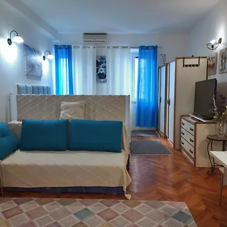 Apartment Heart Of - Blue Omis
